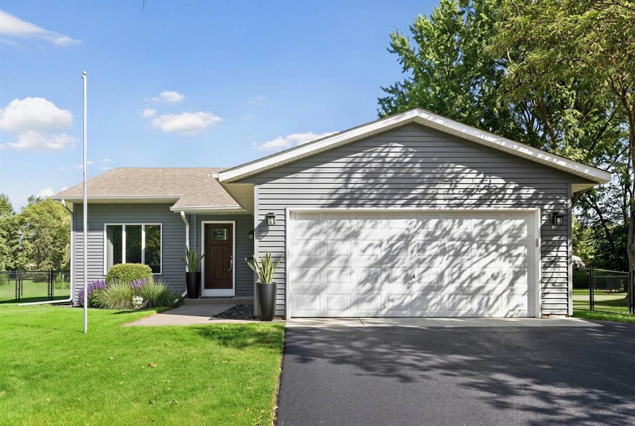 7624 112th Avenue - Photo 1
