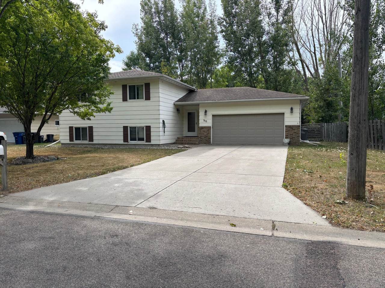 315 Brook Avenue - Photo 1