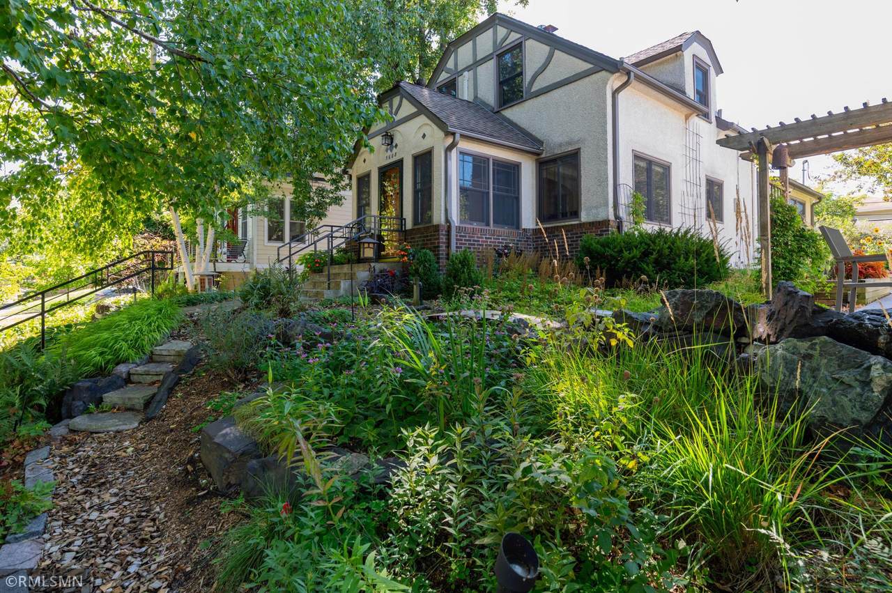 5608 Girard Avenue - Photo 1