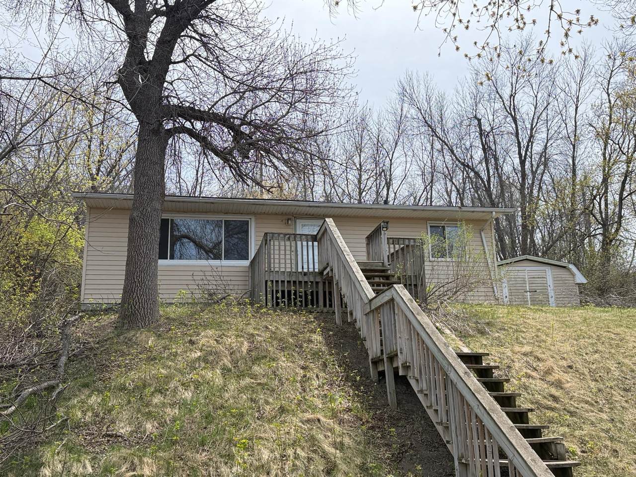 622 Valley Avenue - Photo 1