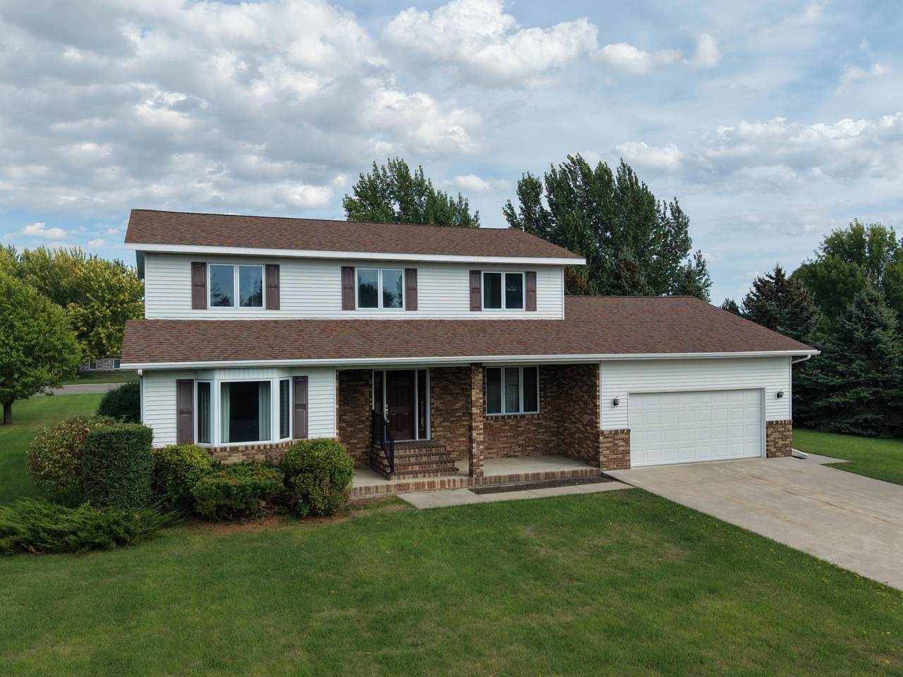 606 4th Street - Photo 1