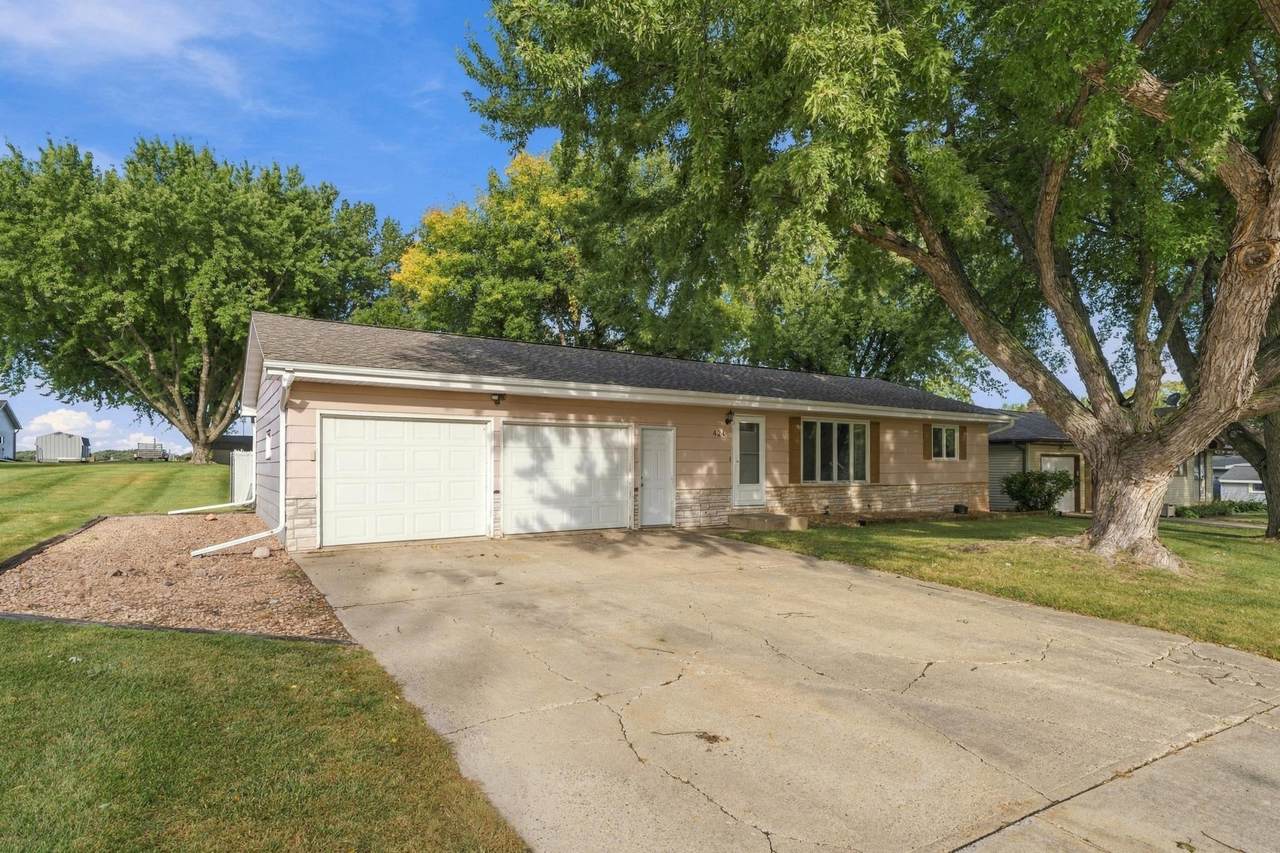 424 7th Avenue - Photo 1