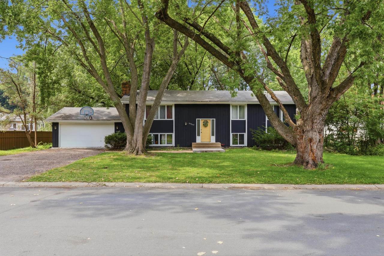 10048 Upton Road - Photo 1