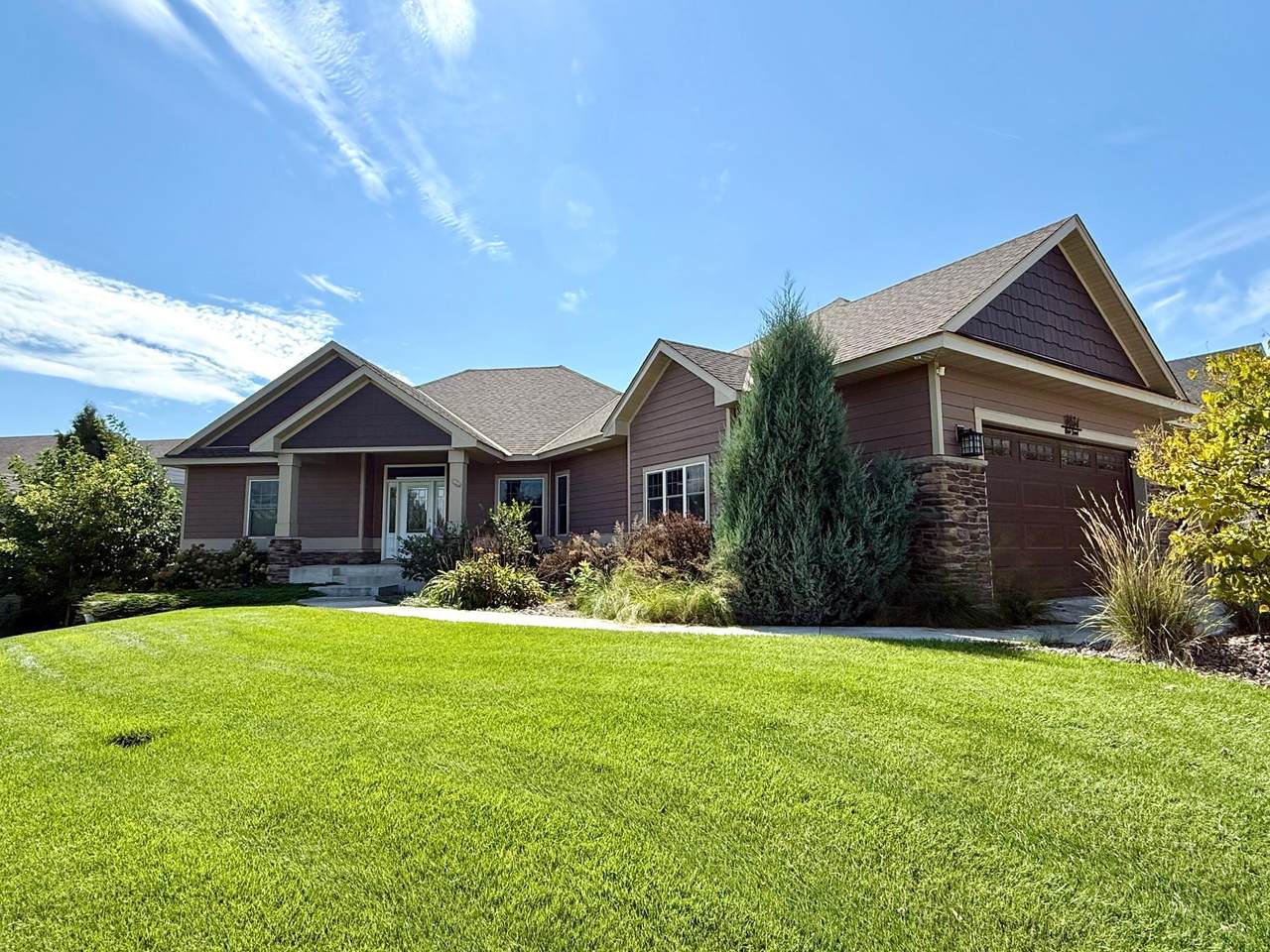 1614 Quie Lane - Photo 1