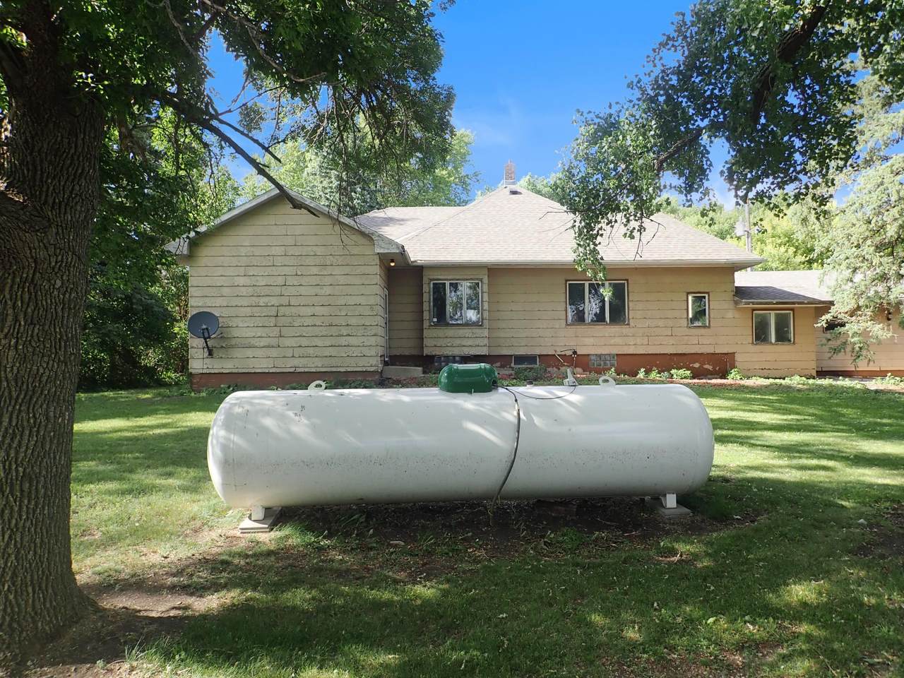 2030 290th Avenue - Photo 1