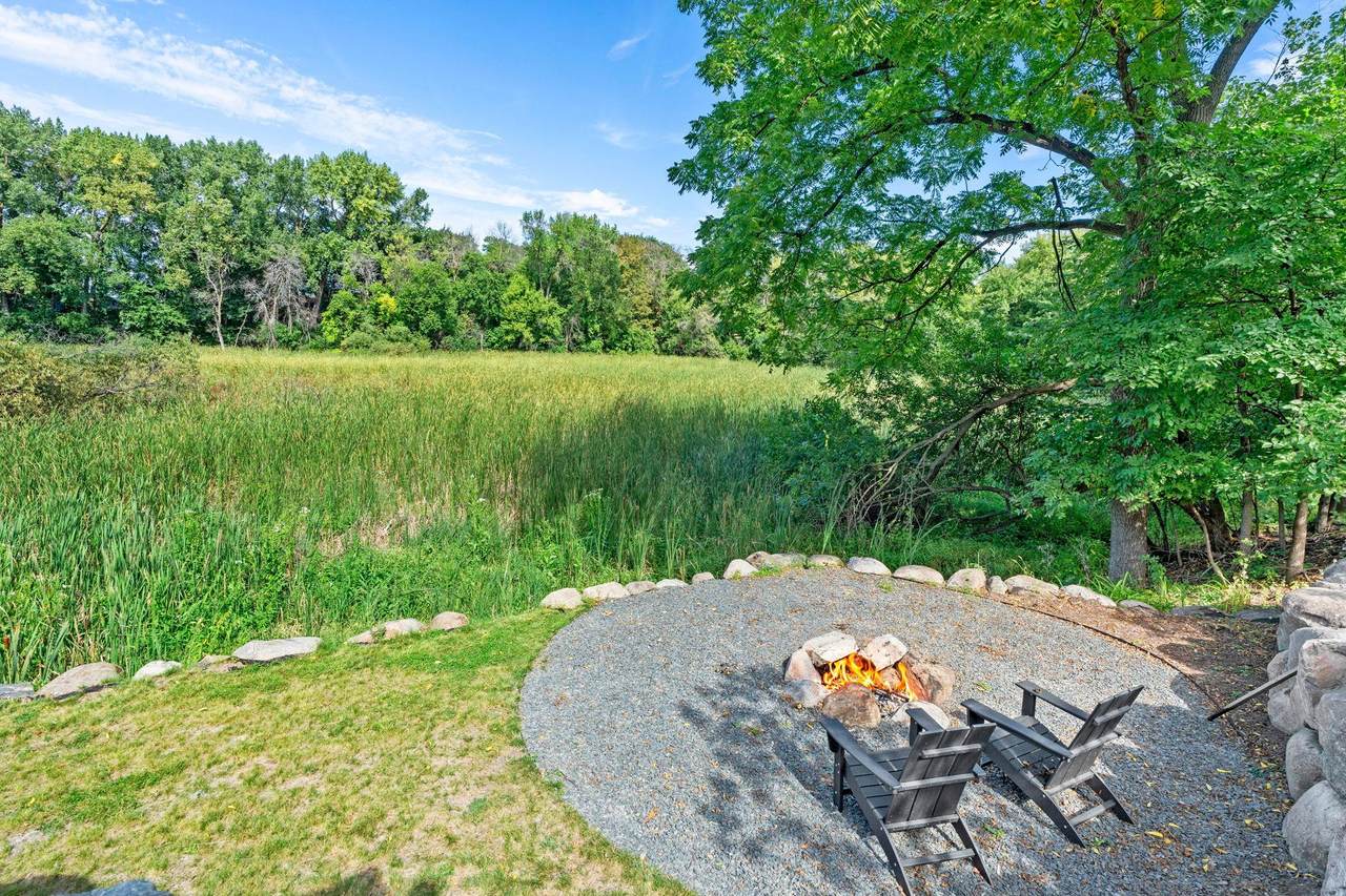 10 Woodlawn Avenue - Photo 1
