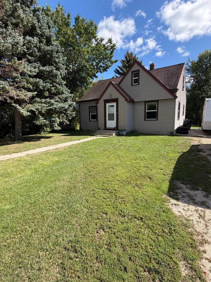 115 Riverside Drive - Photo 1