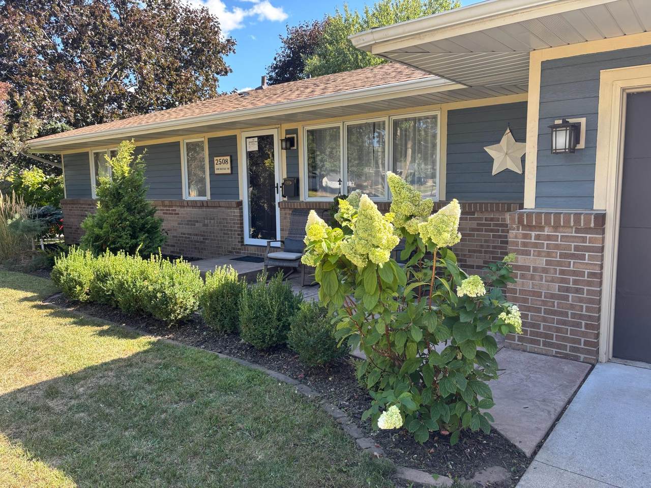 2508 34th Avenue - Photo 1