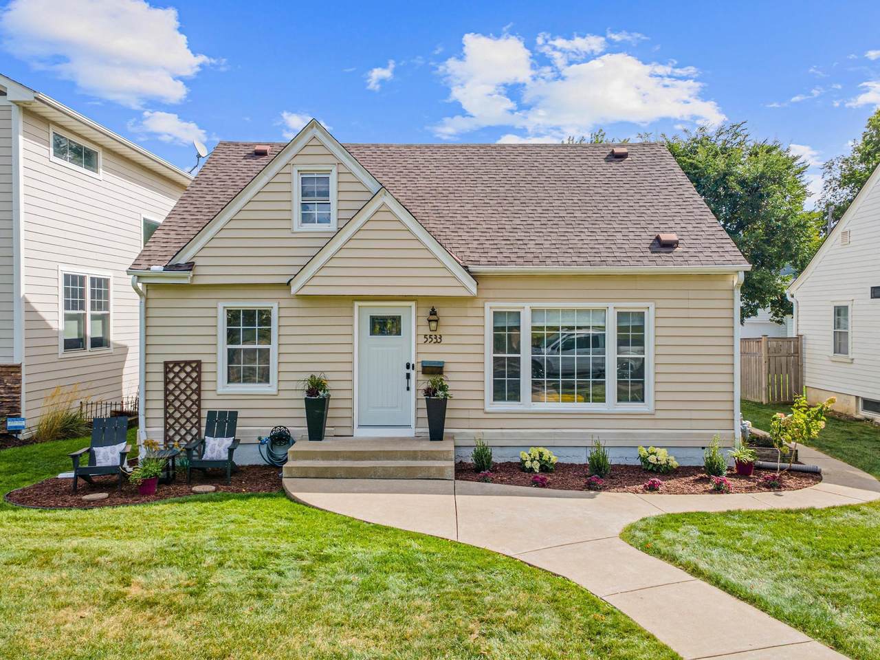 5533 Thomas Avenue - Photo 1