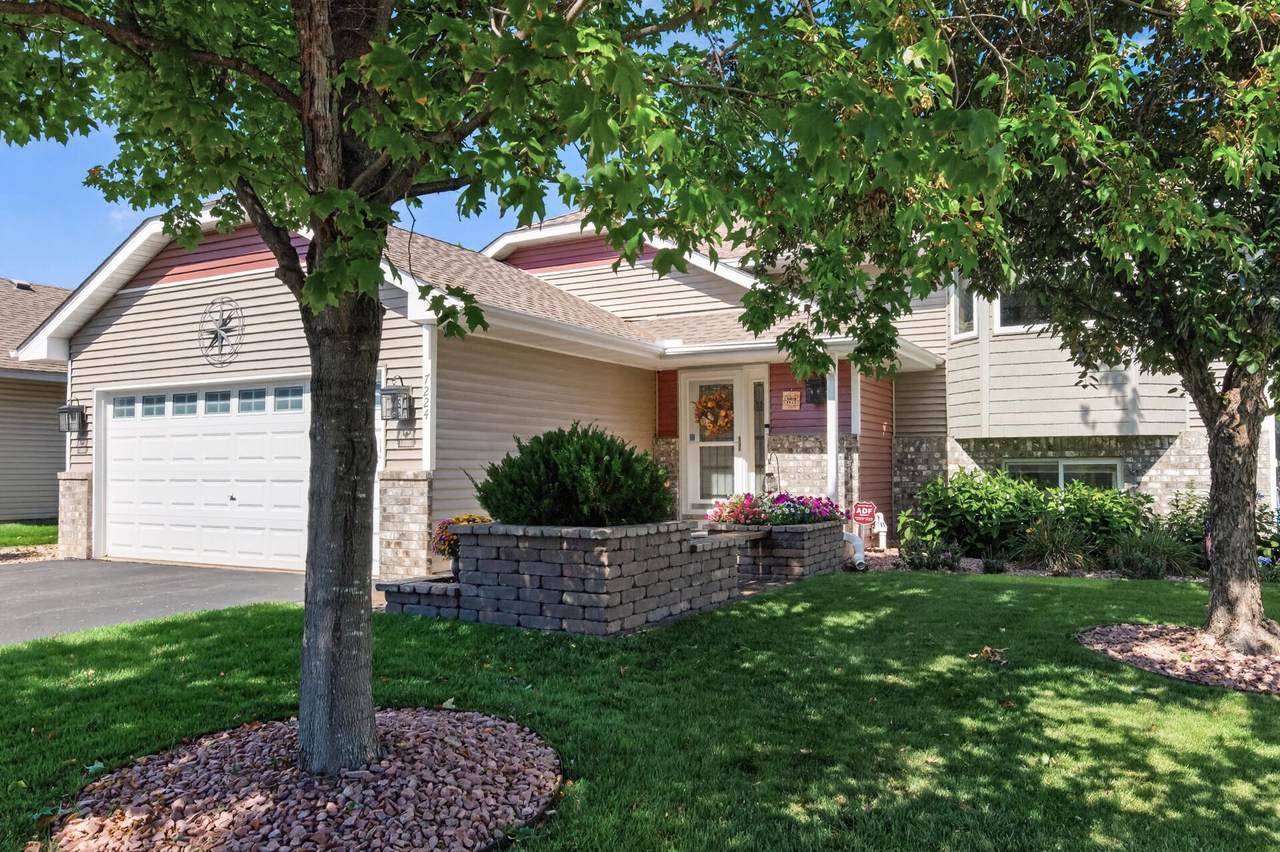 7224 96th Street - Photo 1