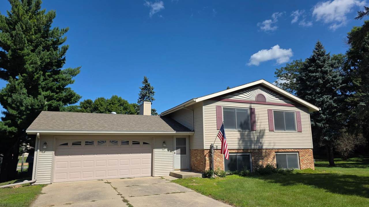 1727 30th Street - Photo 1