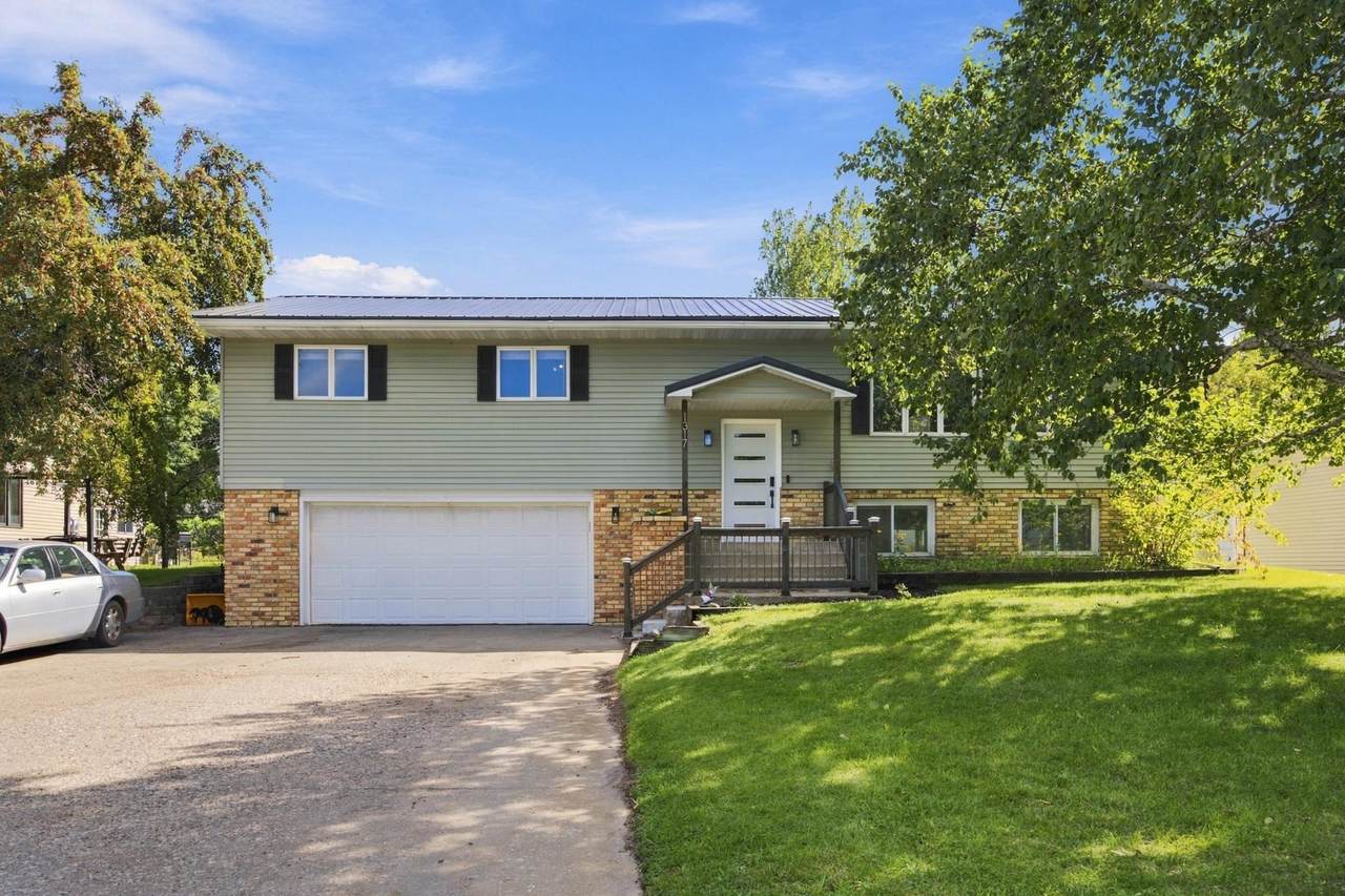 1317 Loring Avenue - Photo 1