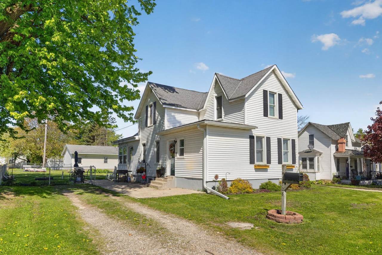 128 Langford Avenue - Photo 1
