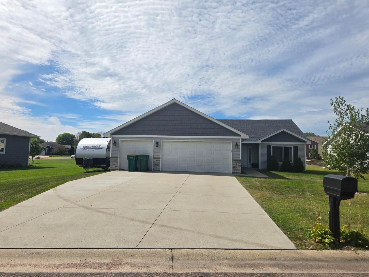 124 Kenna Drive - Photo 1