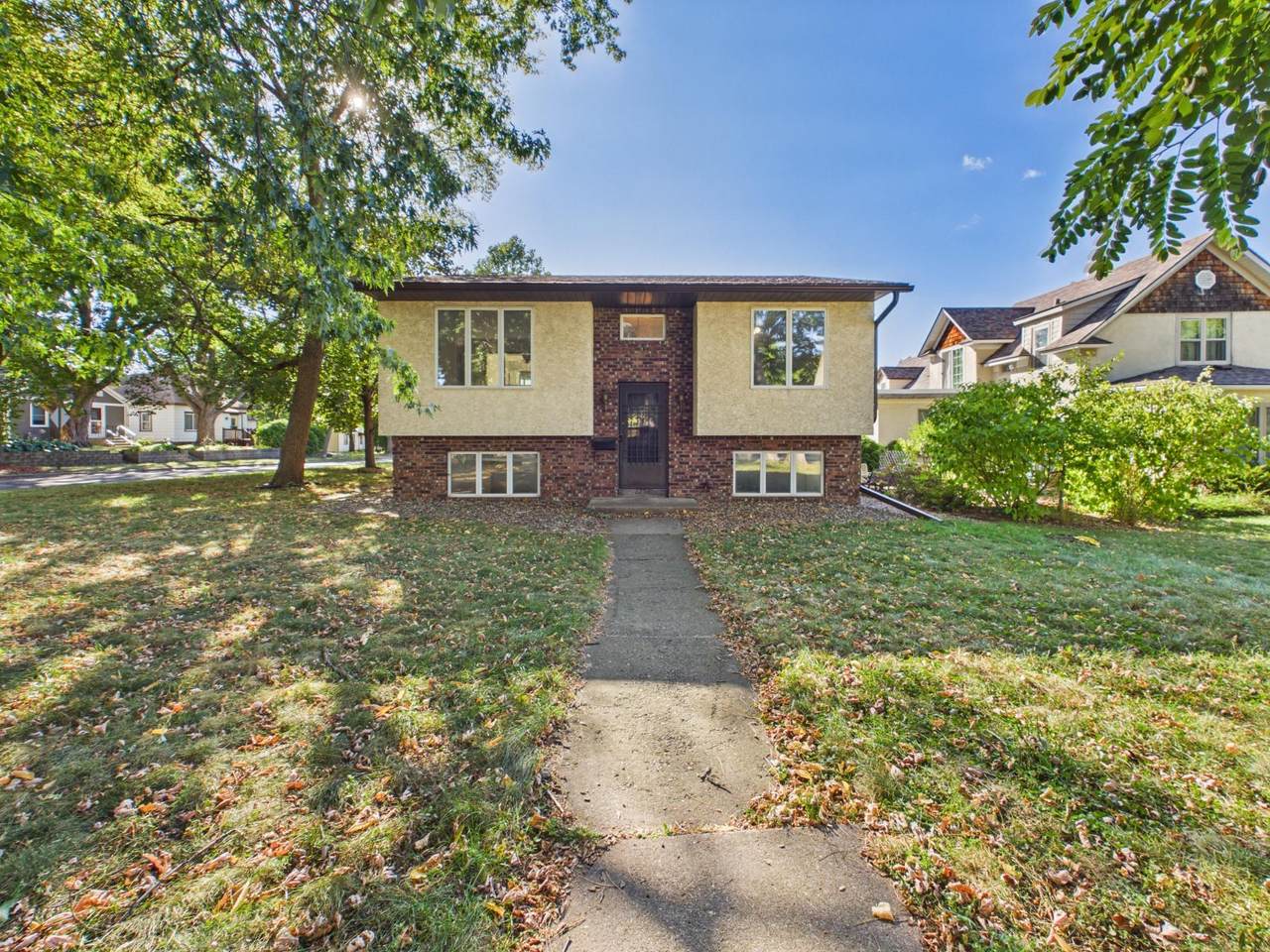 2253 Charles Street - Photo 1