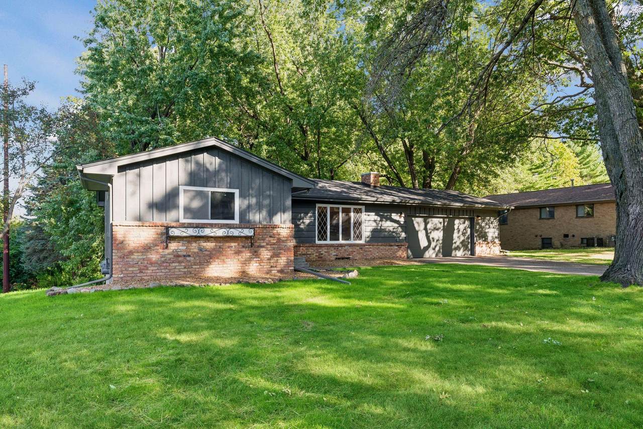 15001 Oakland Avenue - Photo 1