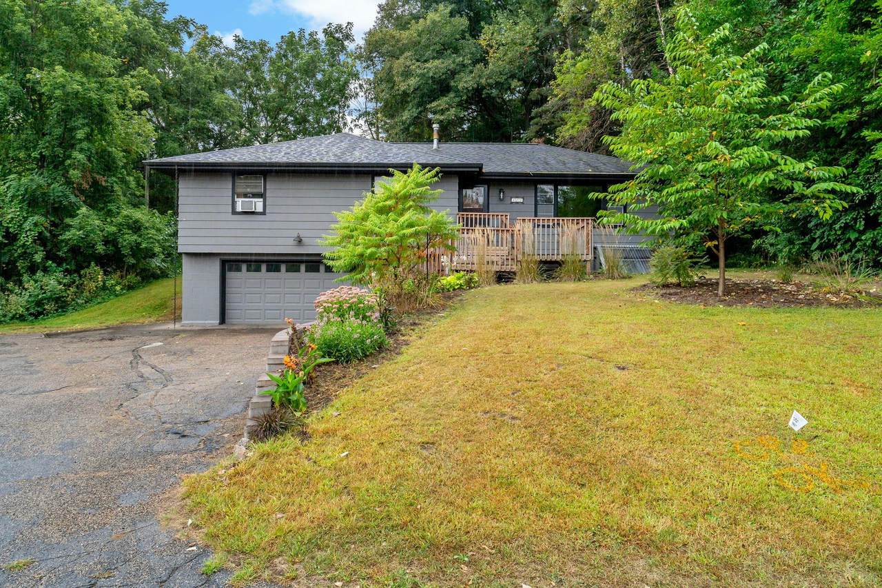 405 Creek Lane - Photo 1