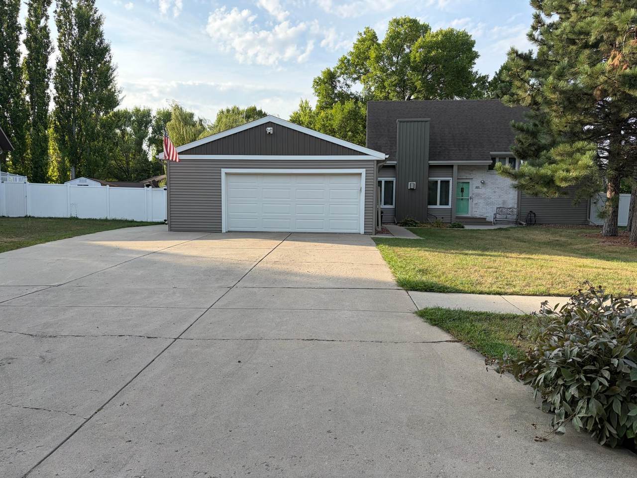 1825 Prairie Lane - Photo 1