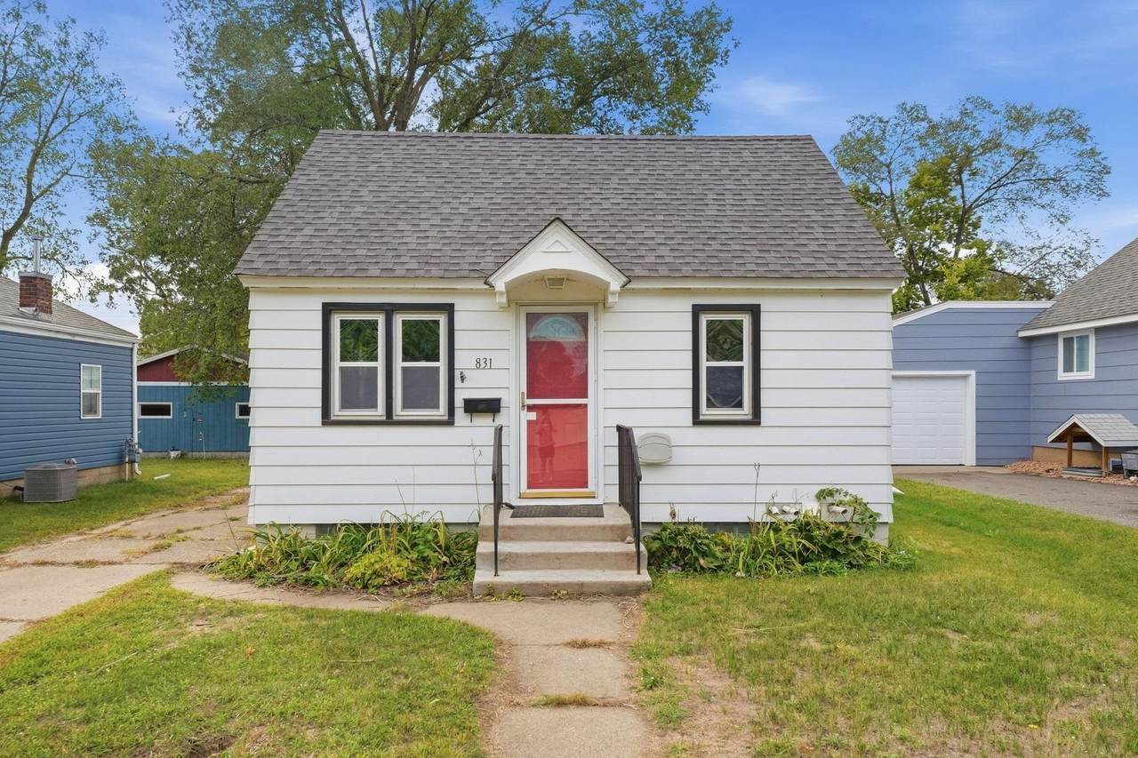 831 20th Avenue - Photo 1