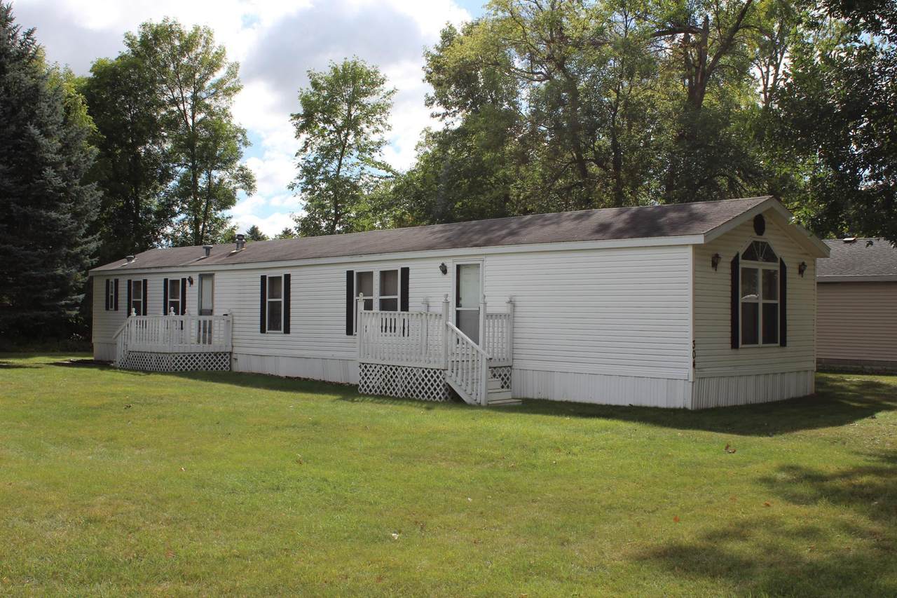 304 4th Street - Photo 1