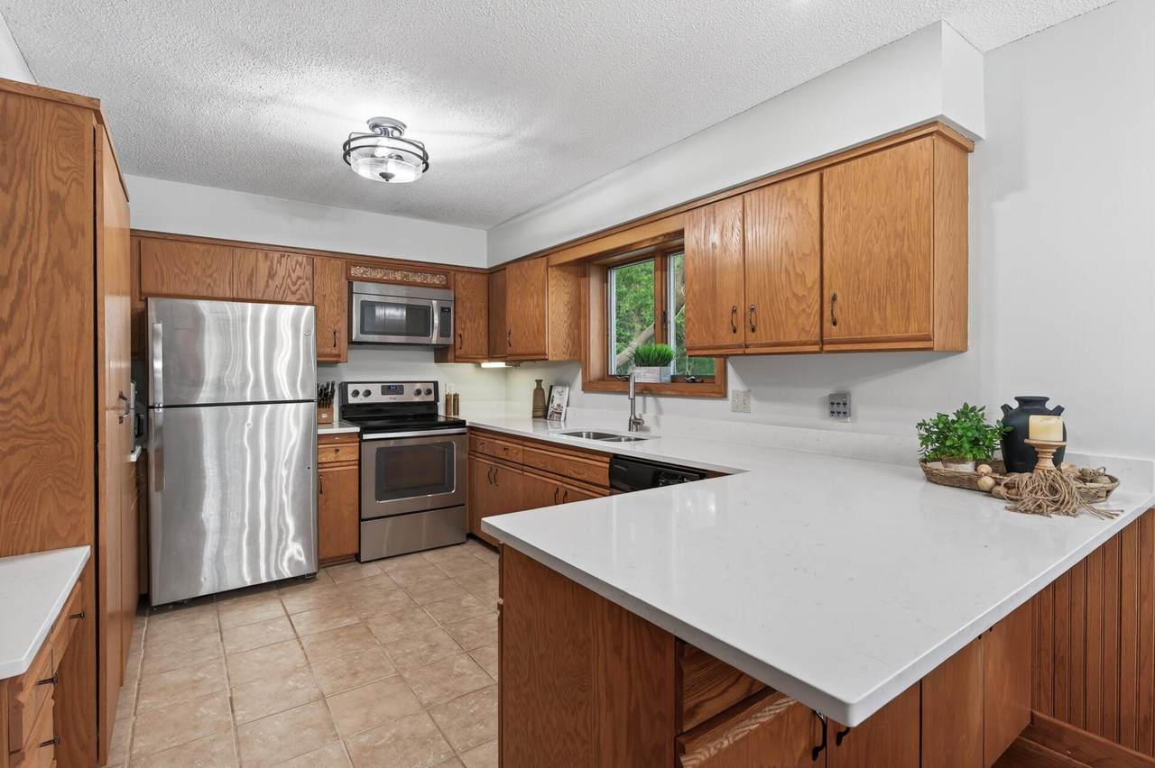 23045 Plateau Drive - Photo 1