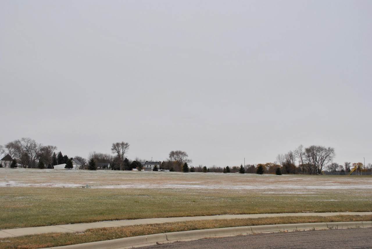 510 Vienna Circle - Photo 1
