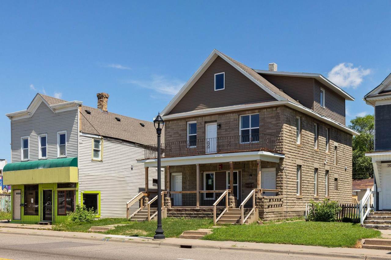 2050 Broadway Avenue - Photo 1