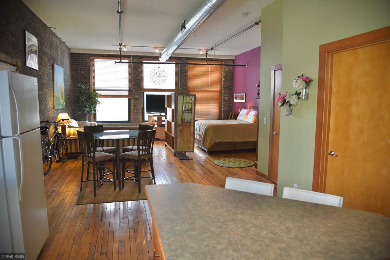 523 Jackson Street - Photo 1