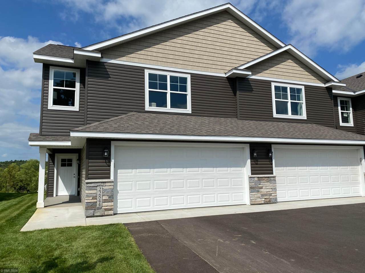 22868 Dakotah Street - Photo 1