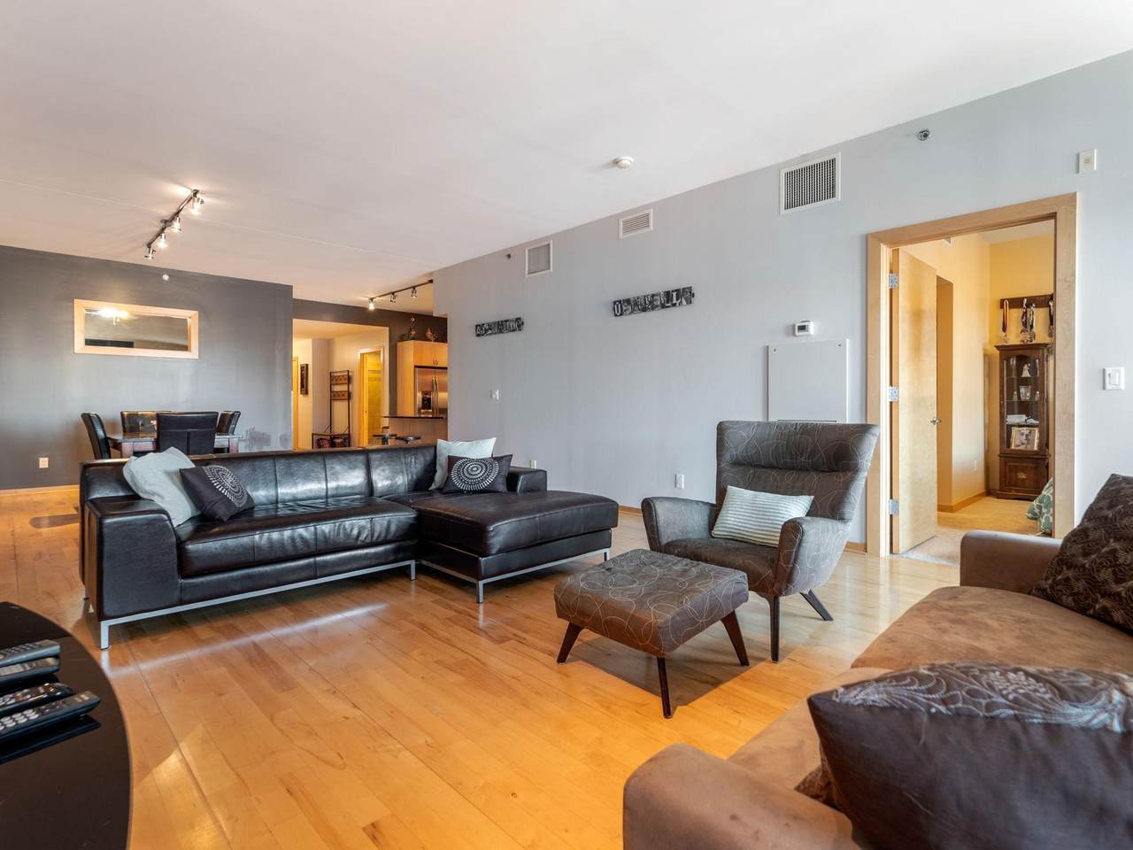 401 2nd Street - Photo 1