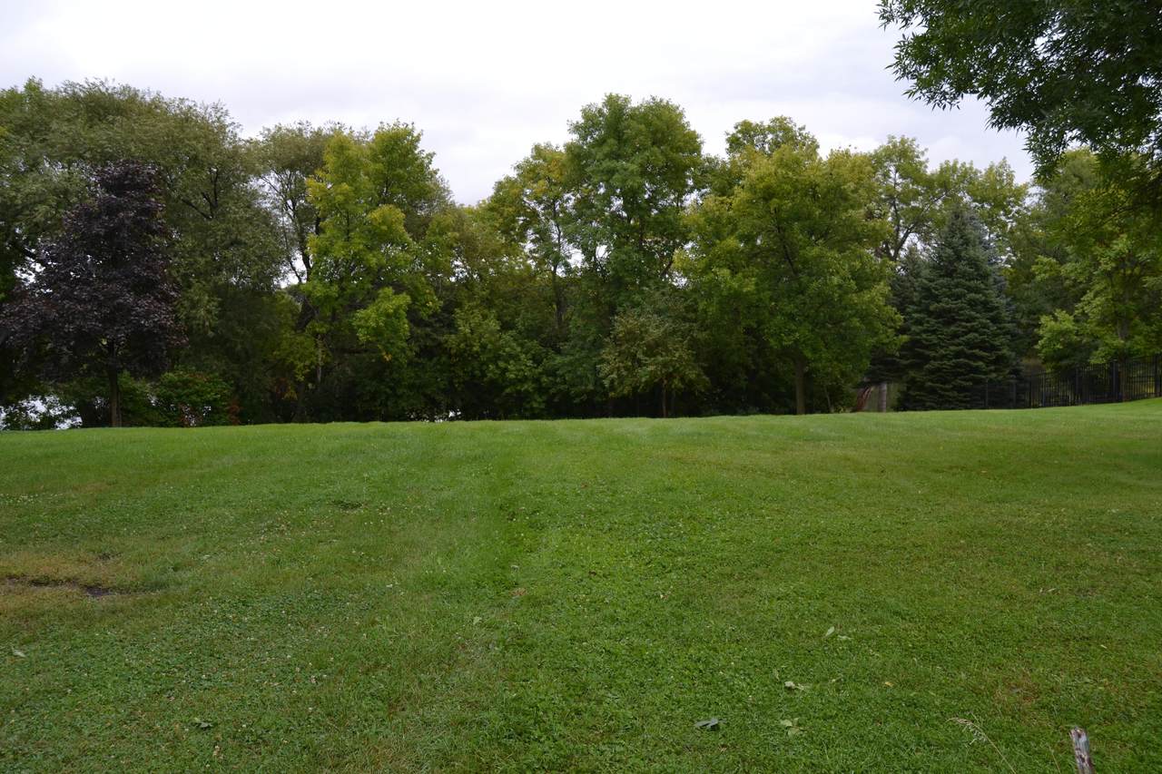 855 Otter Street - Photo 1
