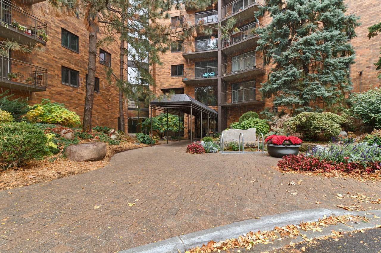 210 Grant Street - Photo 1