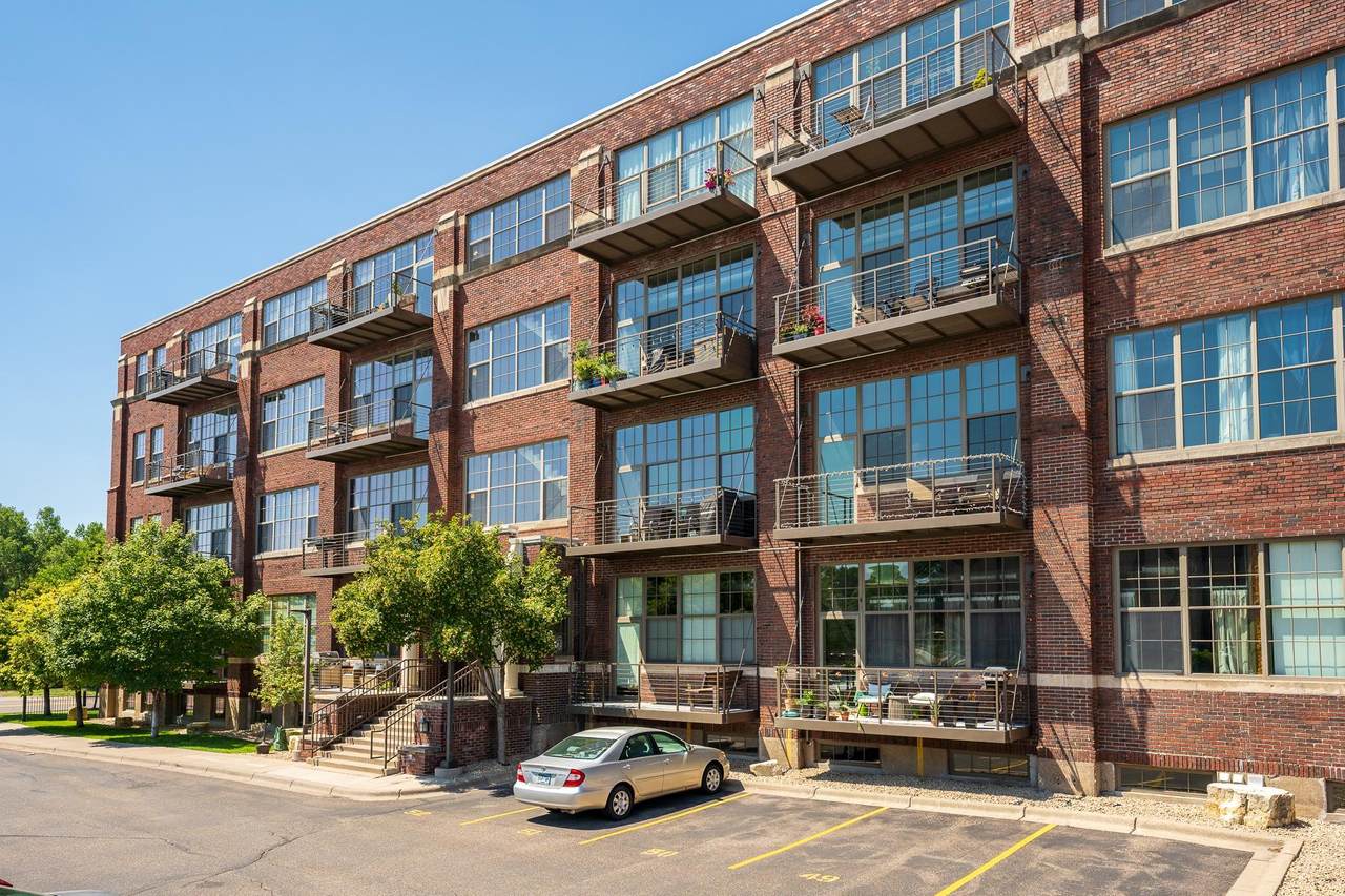 1901 Hennepin Avenue - Photo 1