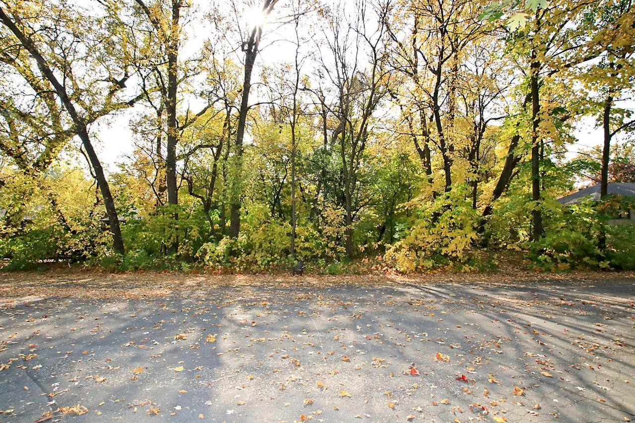 xxx Sherwood Circle - Photo 1
