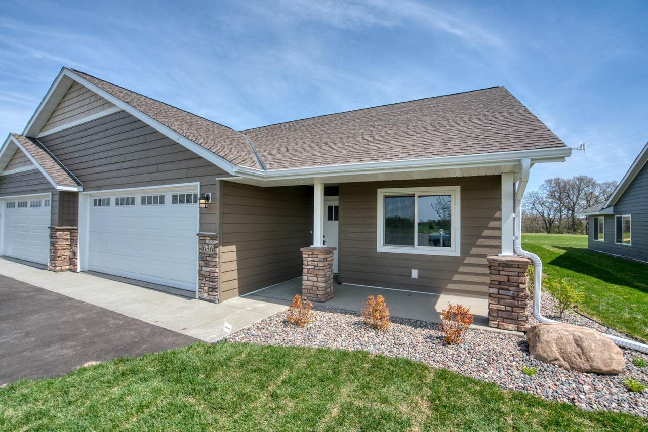 715 Hilltop Lane - Photo 1