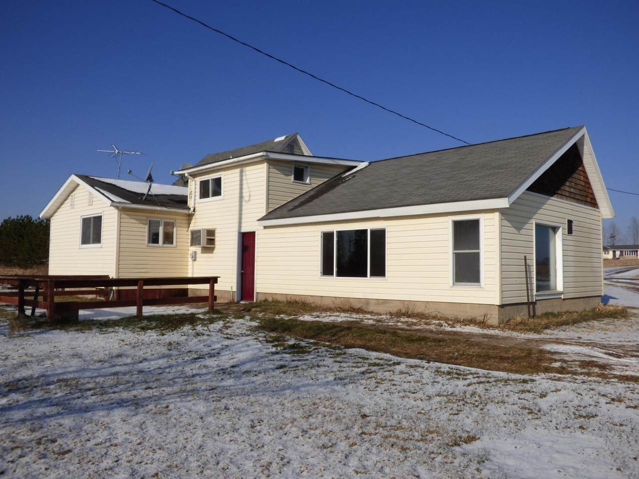 460 155th Avenue - Photo 1