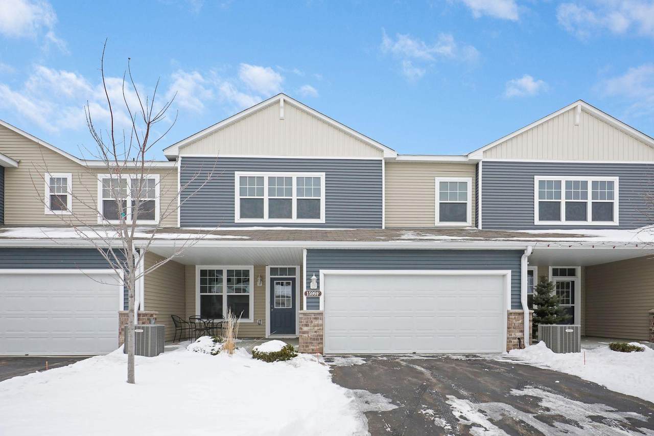 1599 Sumac Circle - Photo 1