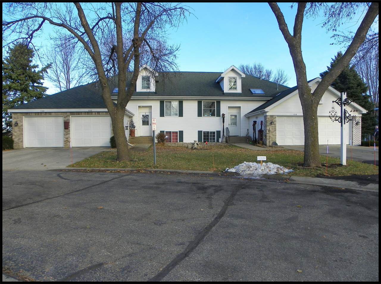 1114 Par Lane - Photo 1