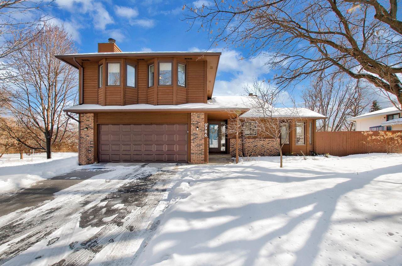 9986 Balmoral Lane - Photo 1