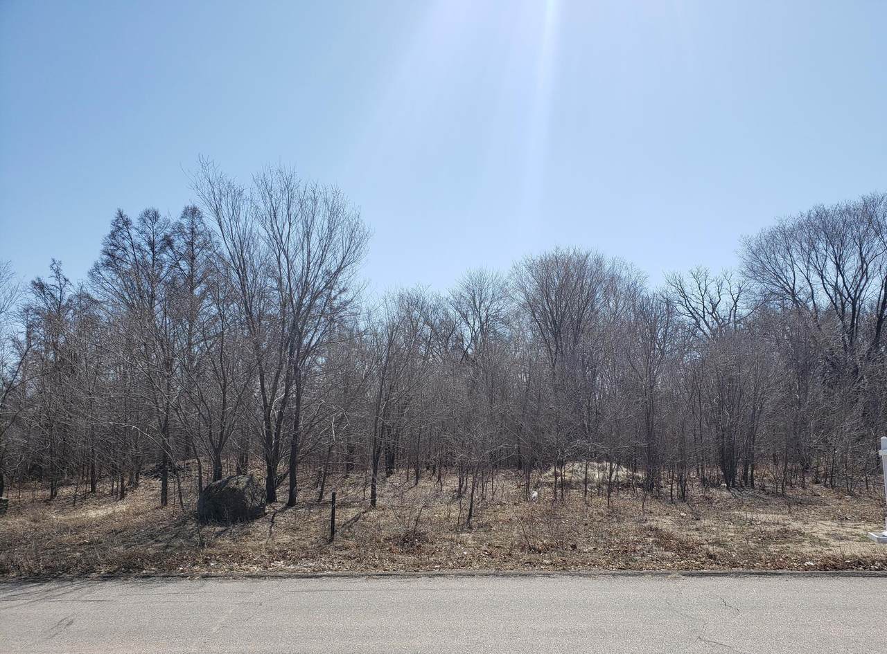 214 Walnut Circle - Photo 1
