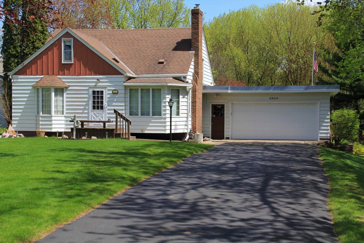 2940 Hamline Avenue - Photo 1
