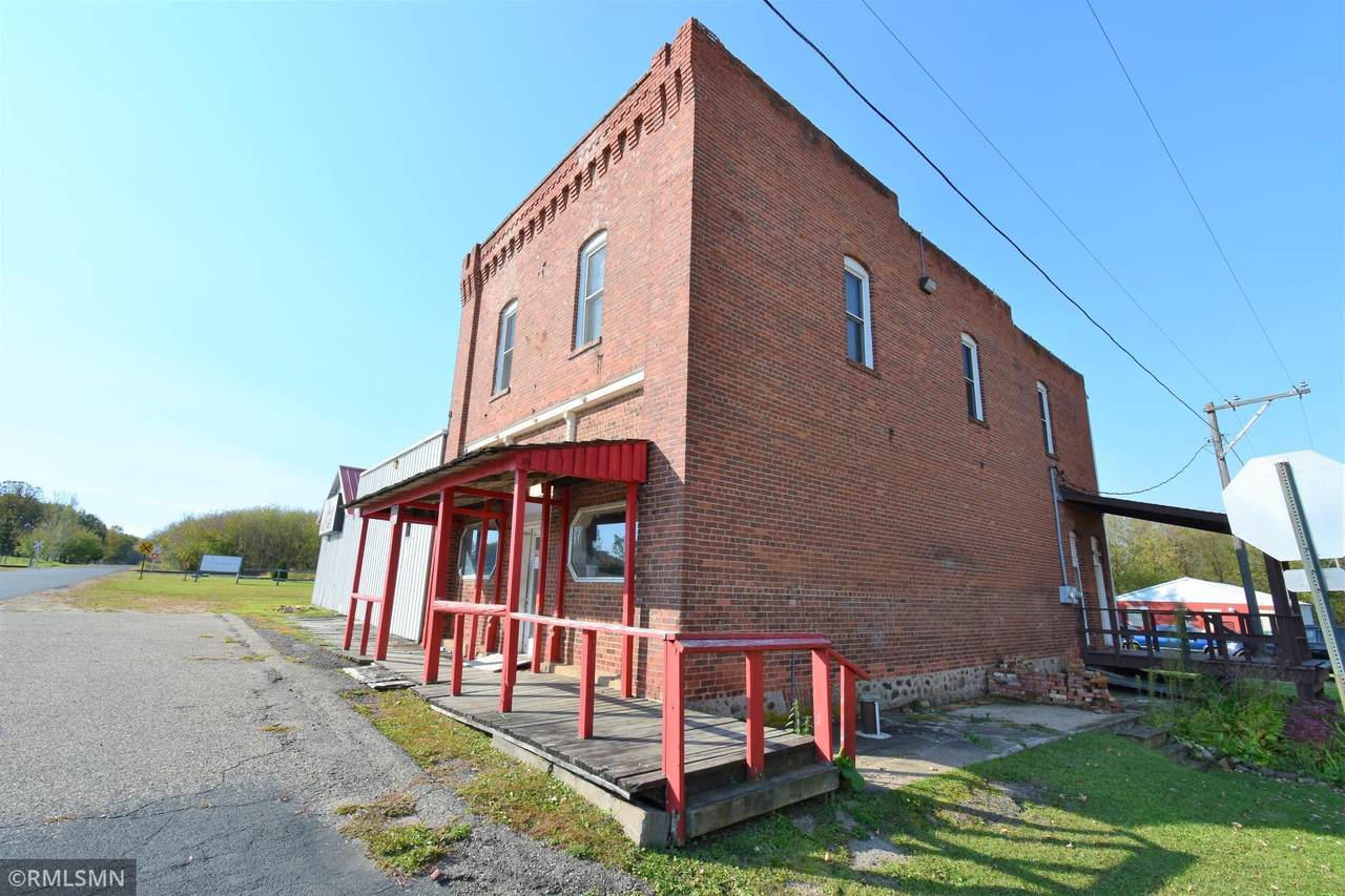 724 292nd Street - Photo 1