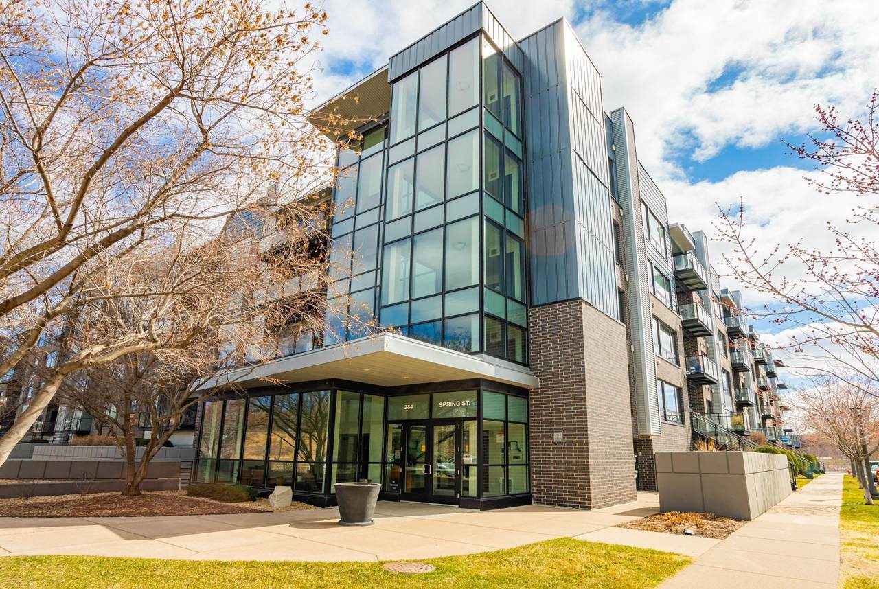 284 Spring Street - Photo 1