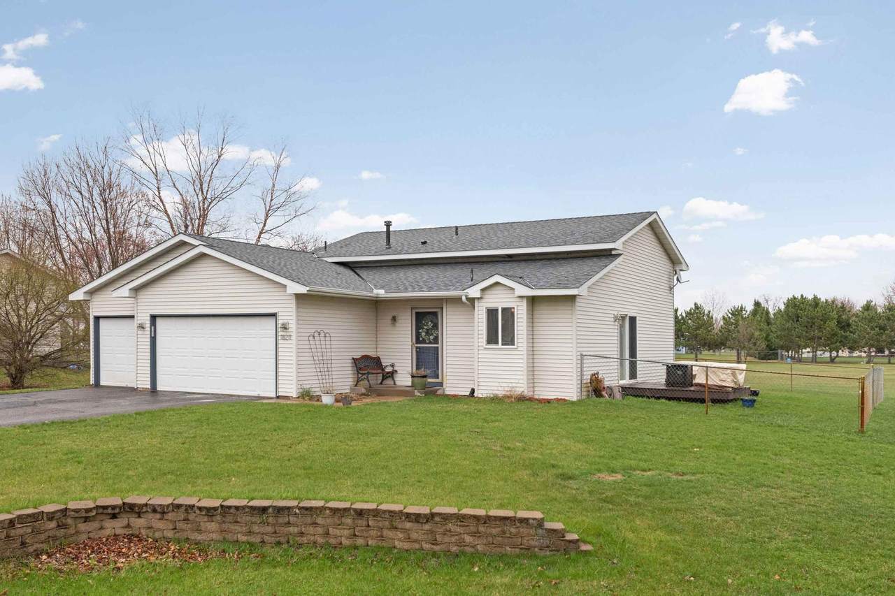 18211 Ogden Street - Photo 1