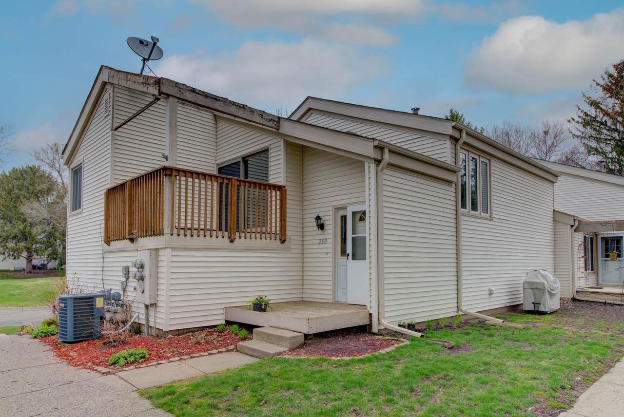 250 Cambria Court - Photo 1