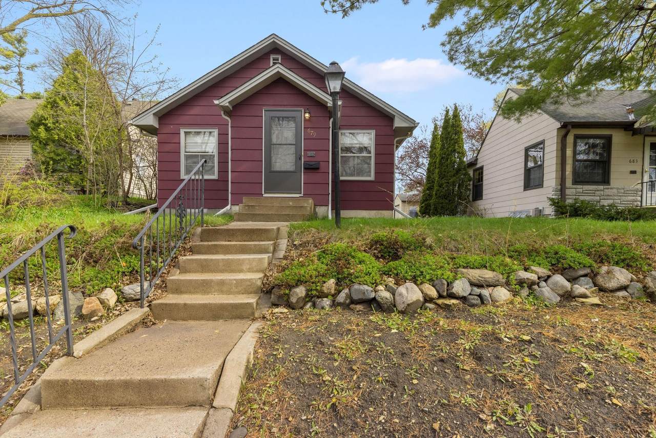 679 36 1/2 Avenue - Photo 1