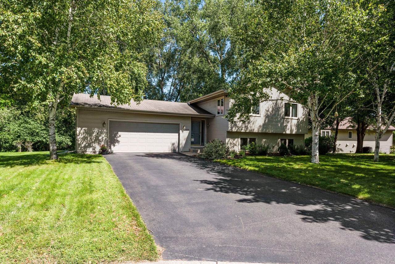 10372 Buckingham Drive - Photo 1