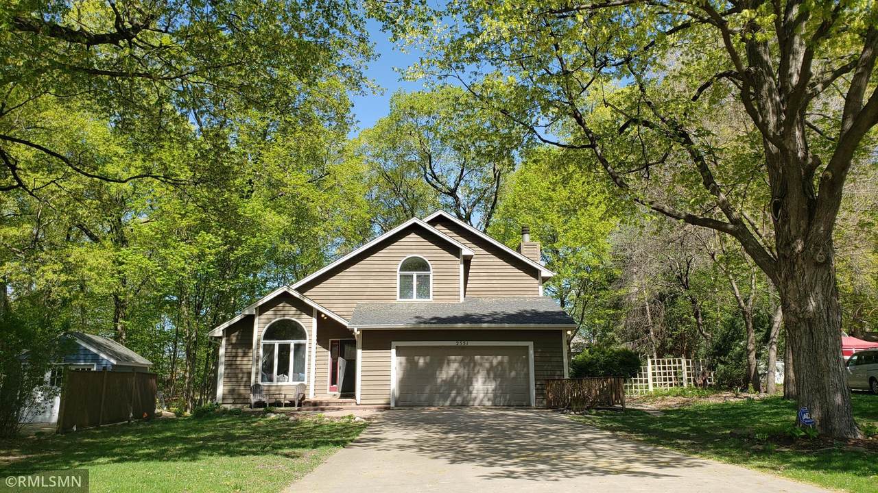 2551 Lakewood Lane - Photo 1