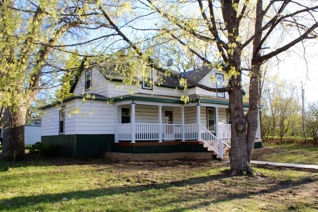 522 8th Avenue - Photo 1