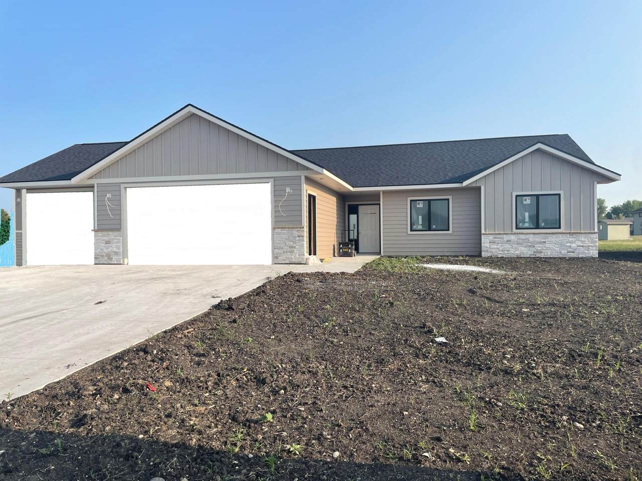 54 Evergreen Lane - Photo 1